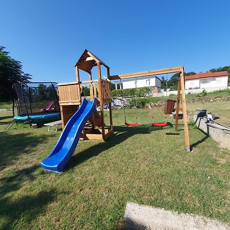 Apartments And Room Ljubica Lopar Bagian luar foto